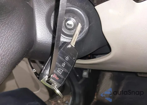 2015 Kia Sorento Lx z USA, uszkodzony, nr VIN 5XYKT3A66FG563884